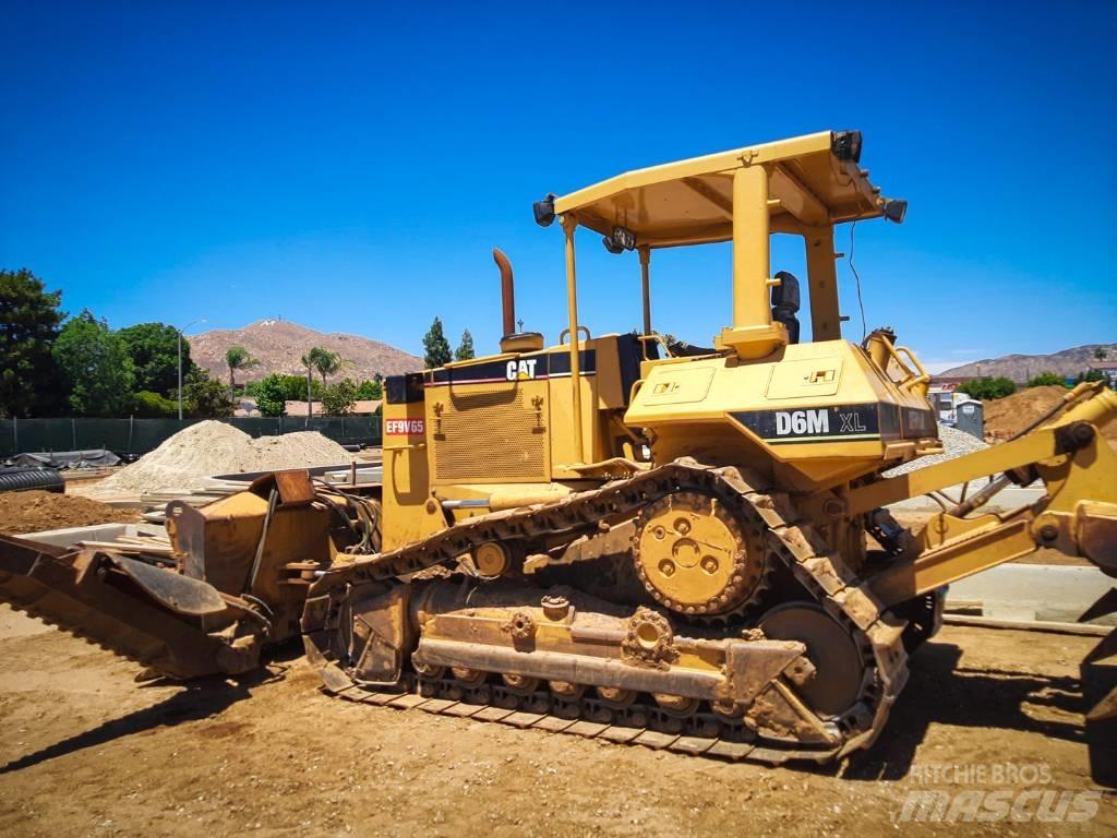 CAT D 6 M XL Crawler dozers