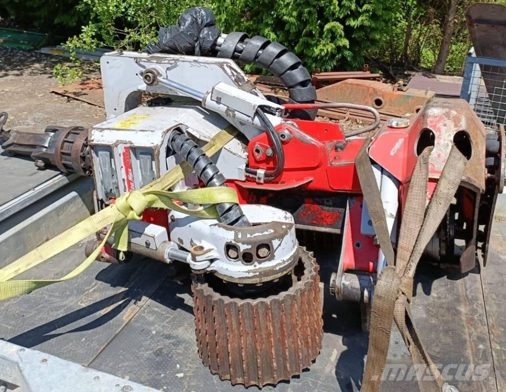 Log Max 5000 D Harvesters