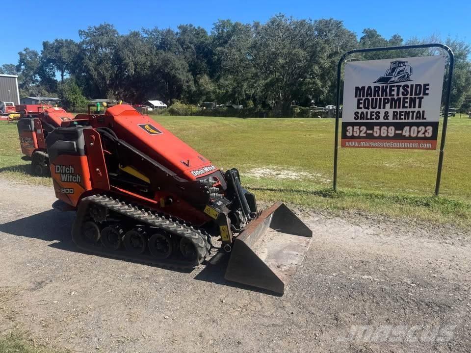 Ditch Witch SK 800 Skid steer loaders