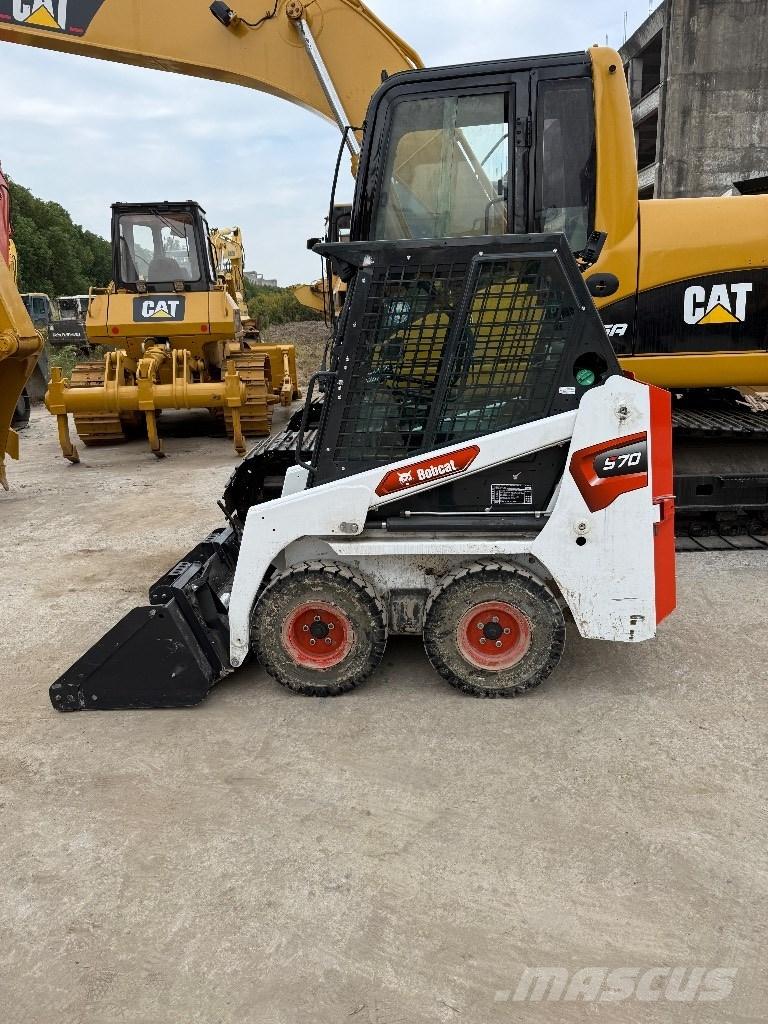 Bobcat S70 Skid steer loaders