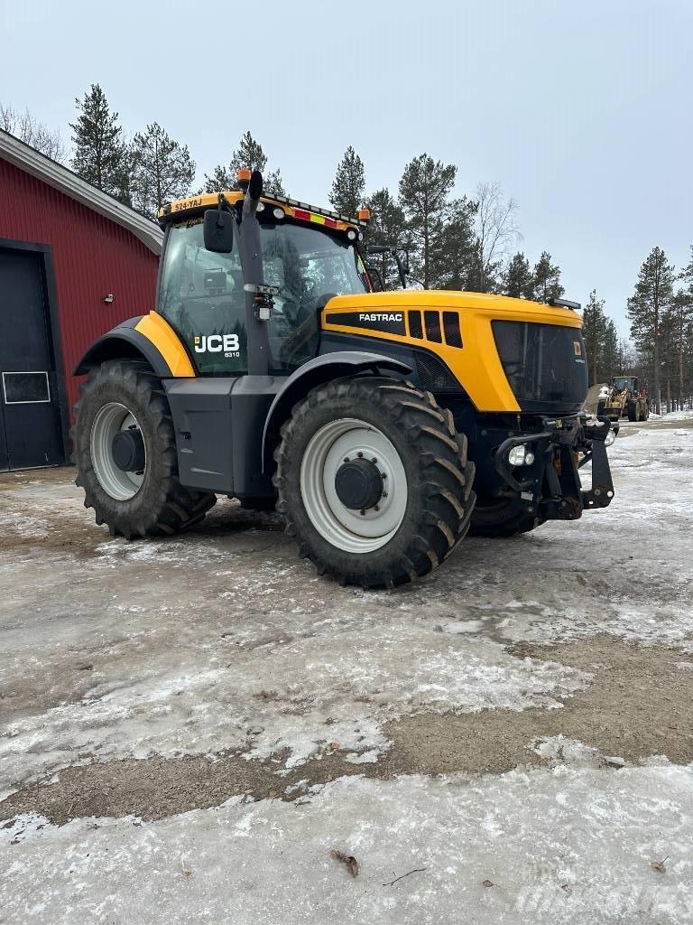 JCB Fastrac 8310 Tractors
