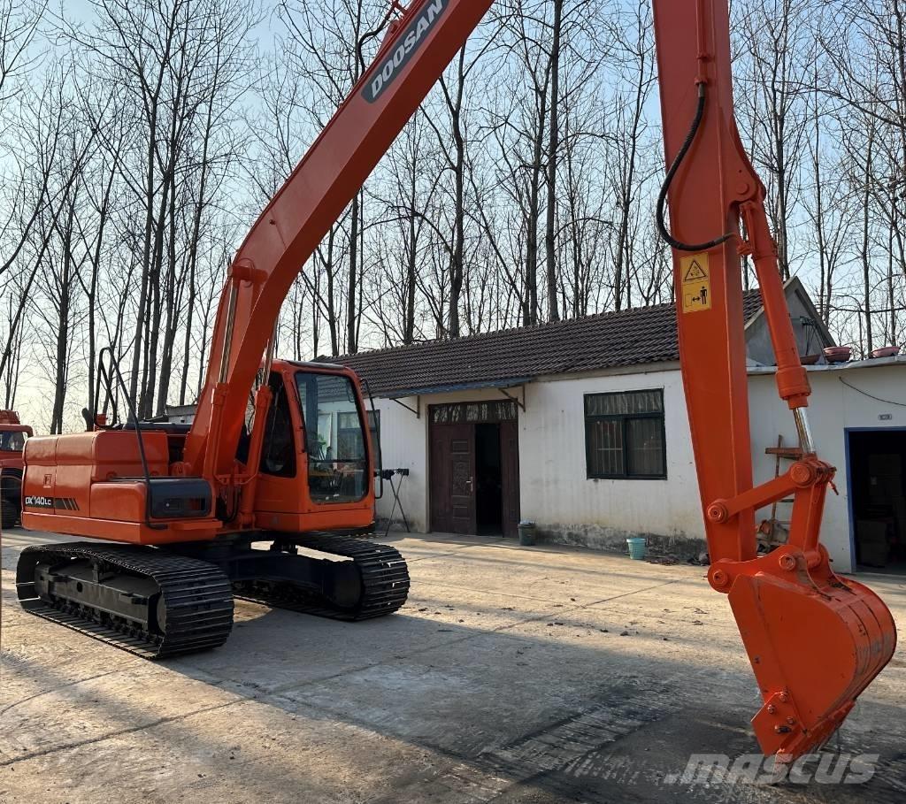 Doosan DX140 Crawler excavators