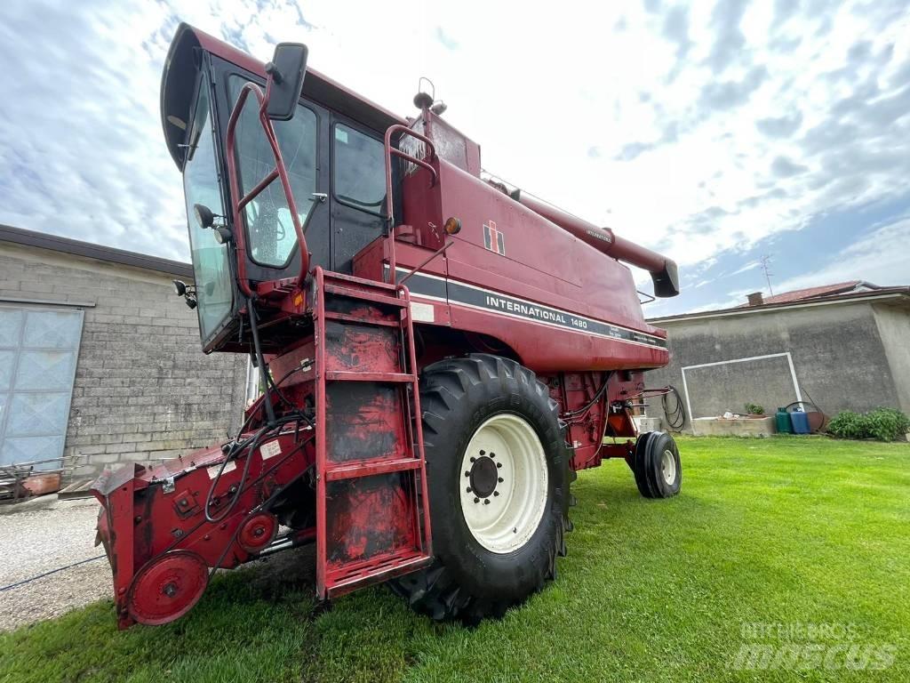 CASE 1480 Combine harvesters