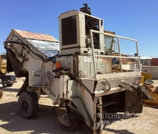 Cedarapids MS2 Material transport vehicles