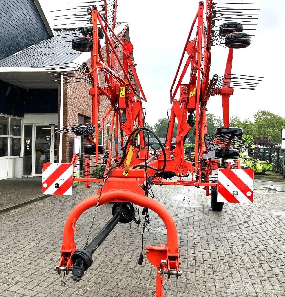 Kuhn GA 8121 Windrowers