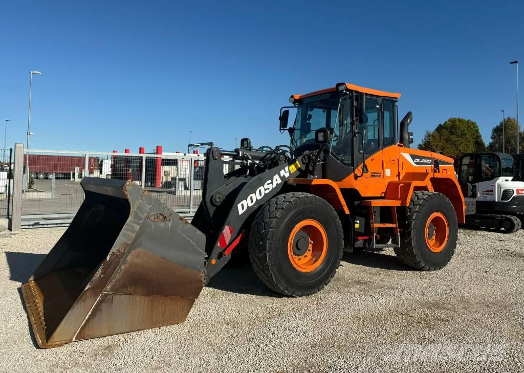 Doosan DL 220-5 Wheel loaders