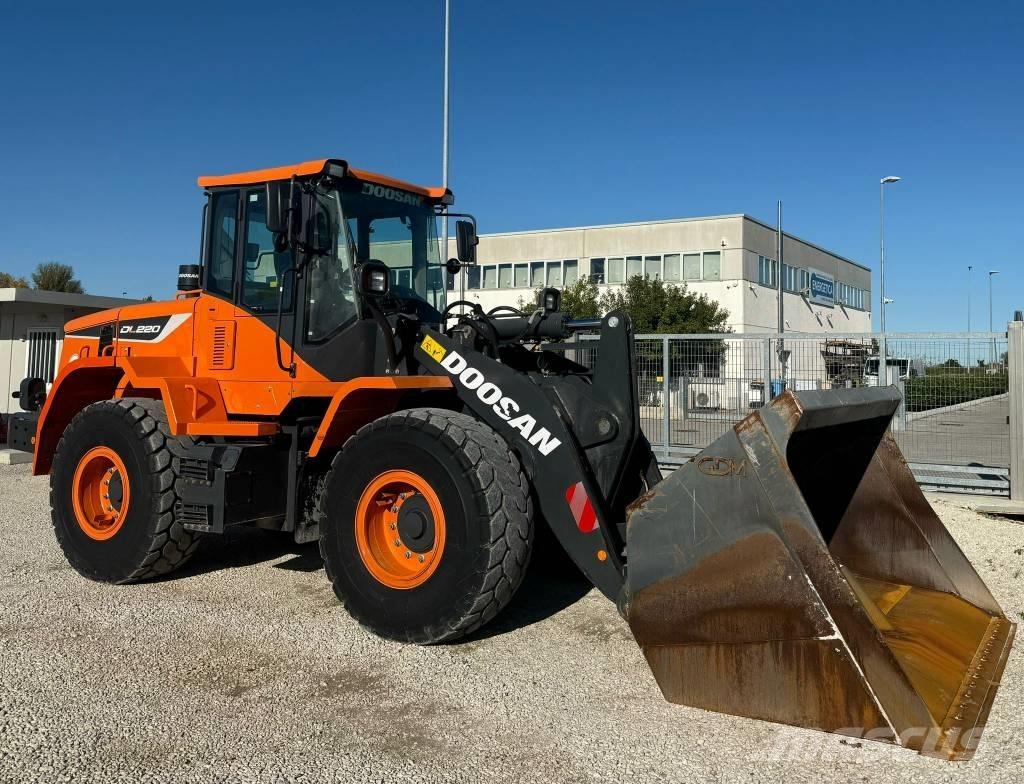 Doosan DL 220-5 Wheel loaders