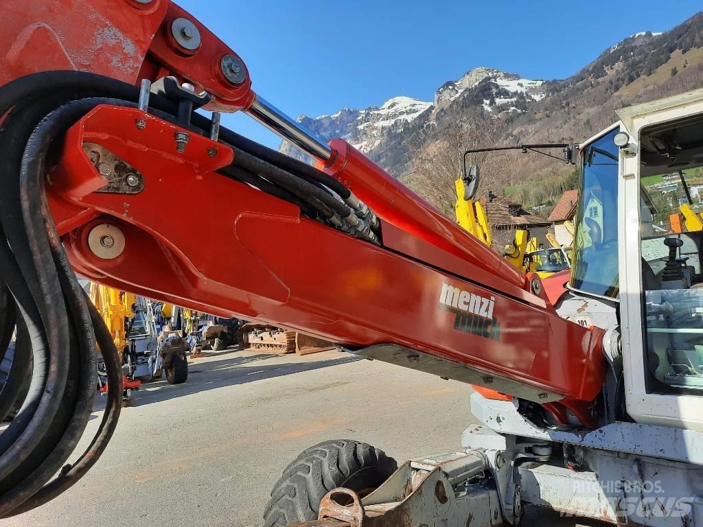 Menzi Muck M530 Wheeled excavators