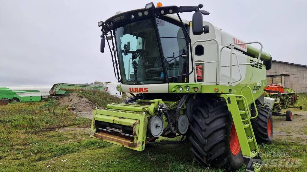CLAAS Lexion 670 Combine harvesters