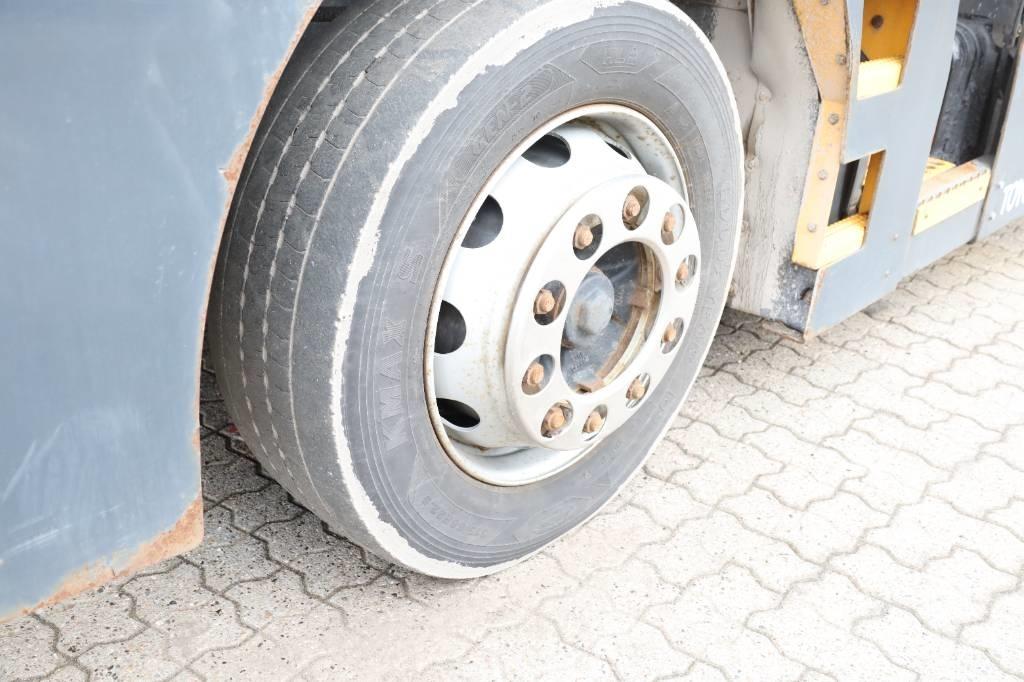 Kalmar T 2d Terminal tractors