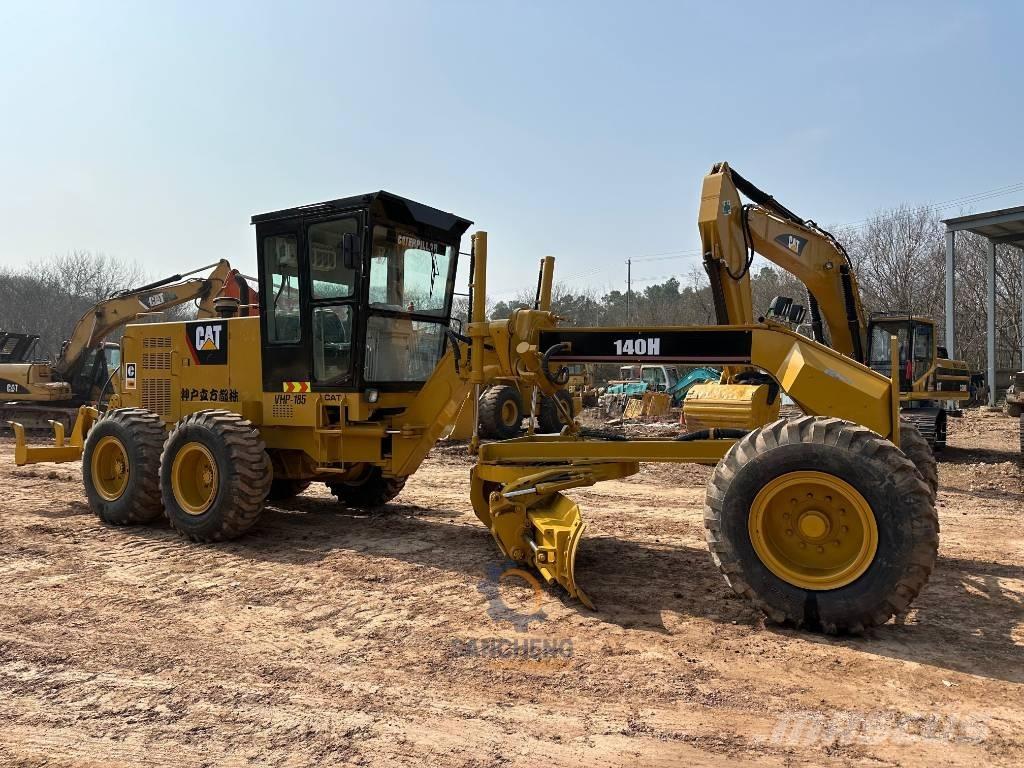 CAT 140H Graders