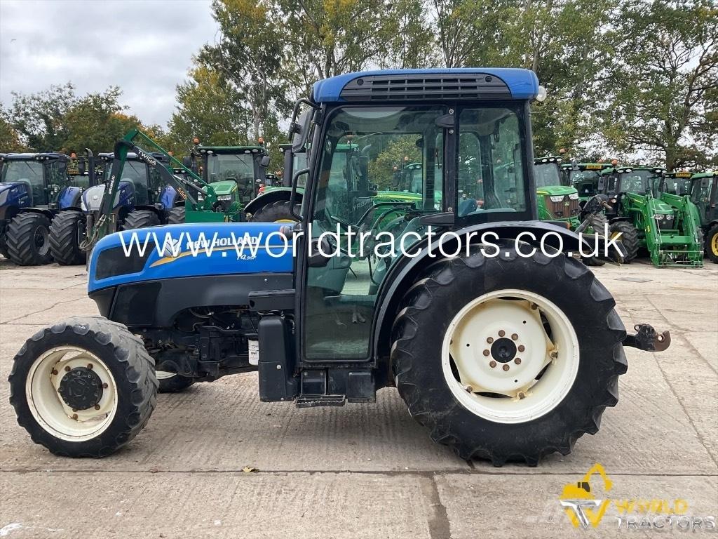 New Holland T 4.95 F Tractors