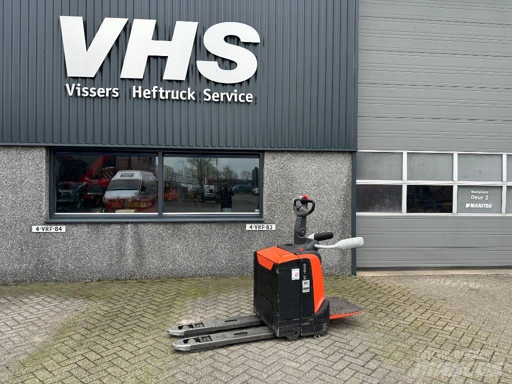 Toyota LPE 200 Low lifter with platform
