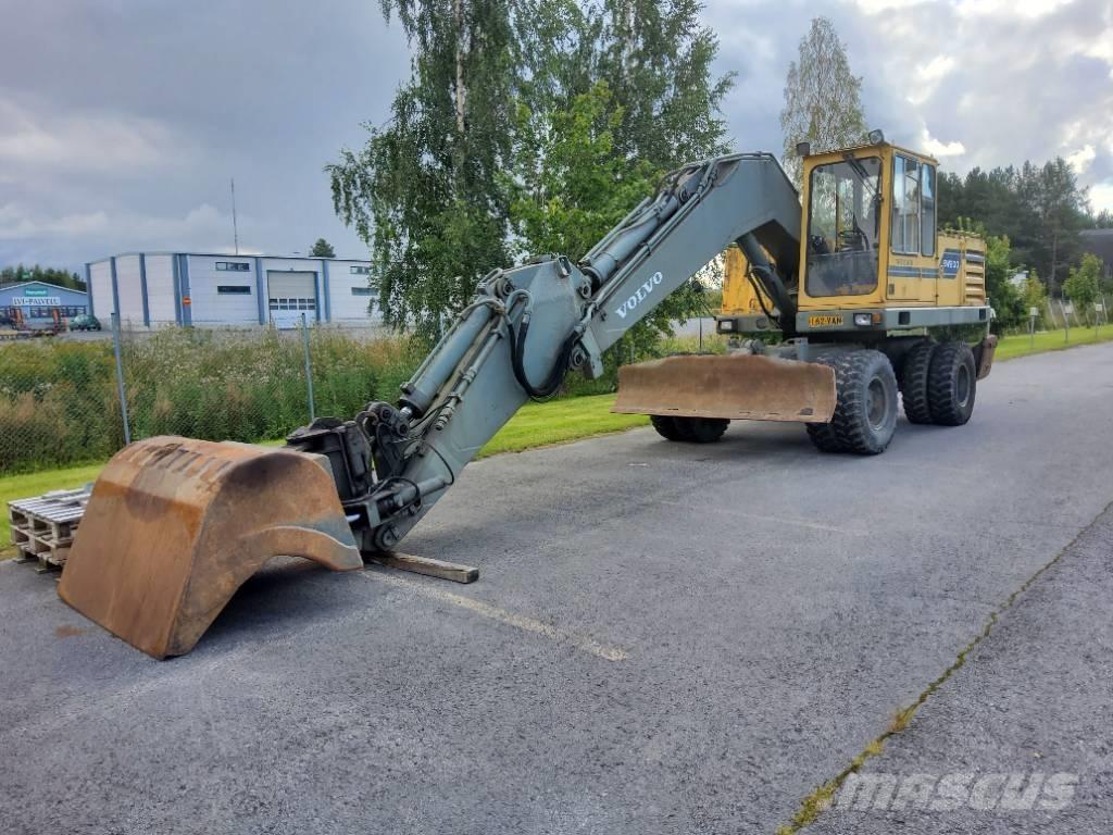 Volvo EW 200 Wheeled excavators