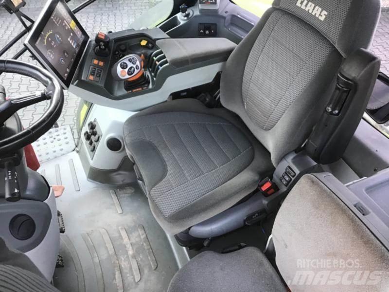 CLAAS AXION 870 Tractors