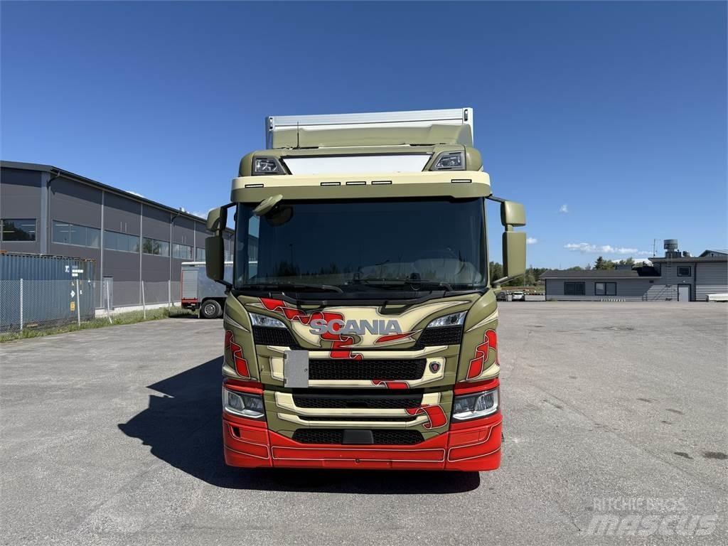 Scania P320 4X2 Box body trucks