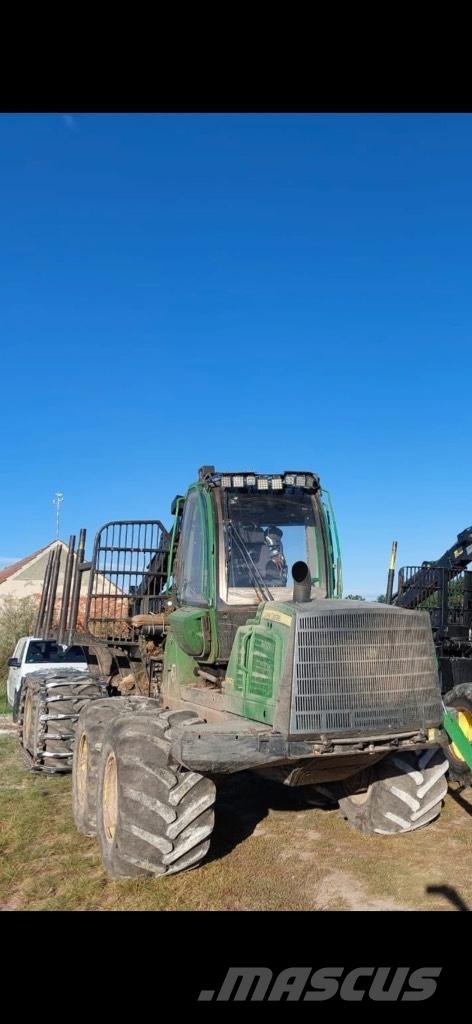 John Deere 1110E Forwarders