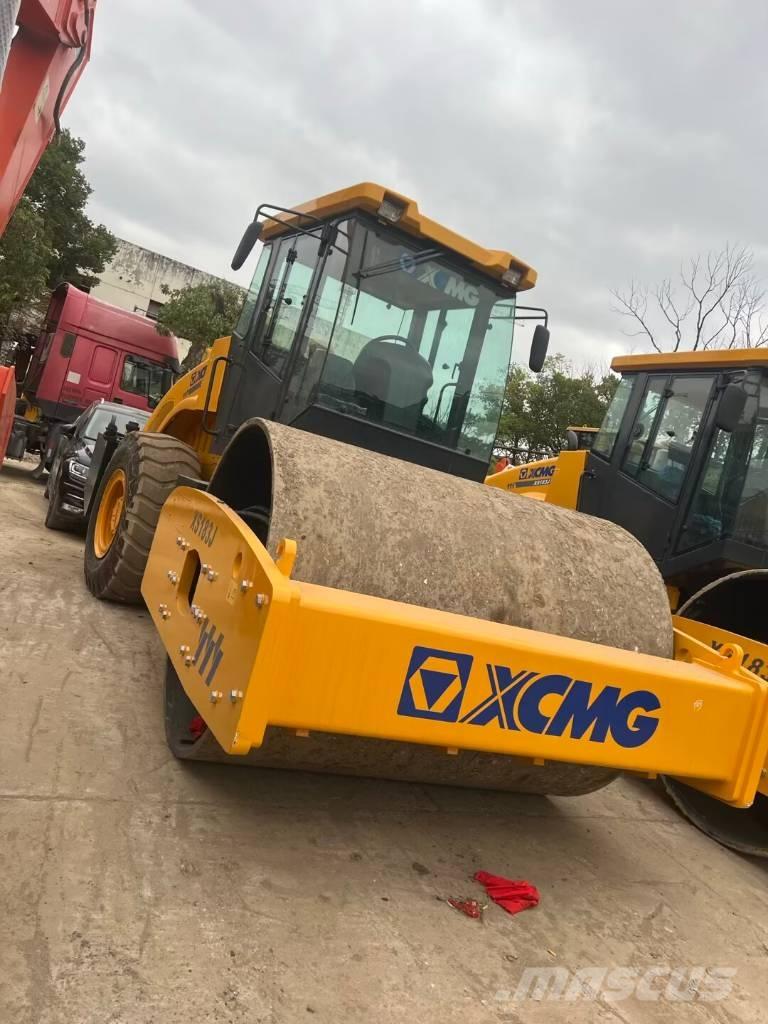XCMG XS 183 J Single drum rollers