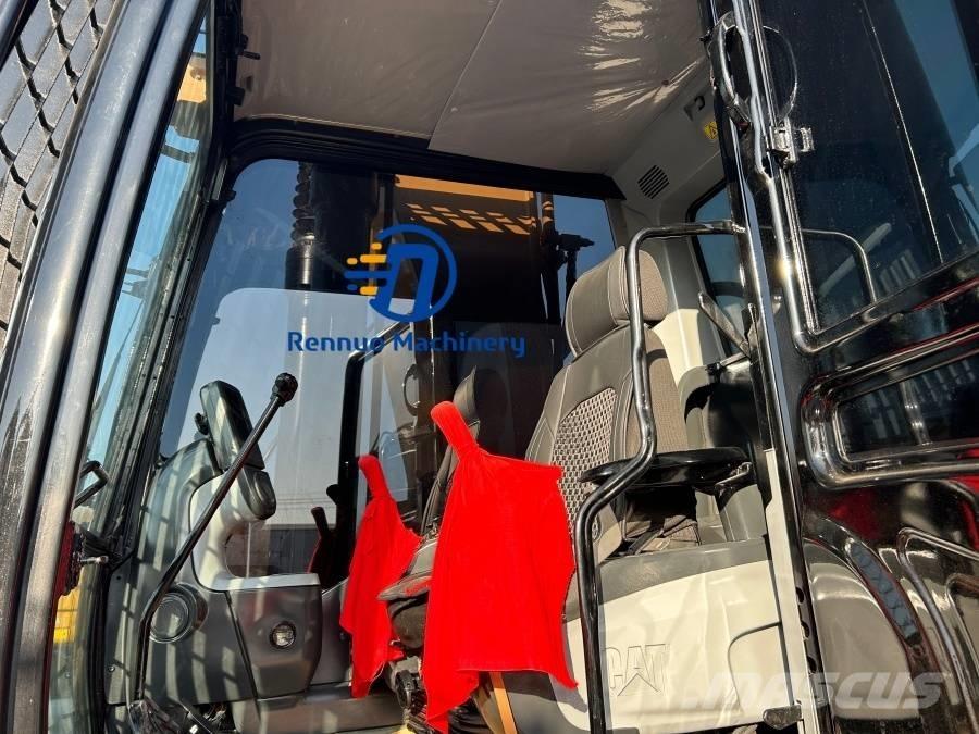 CAT 329D2L Crawler excavators