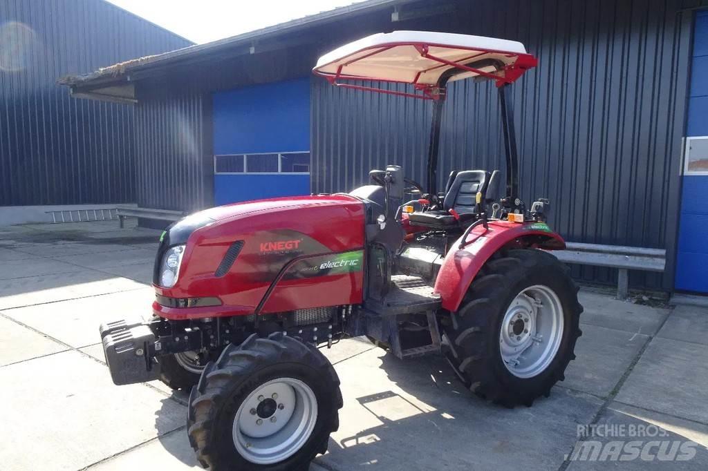 Knegt 404G2E . Tractors