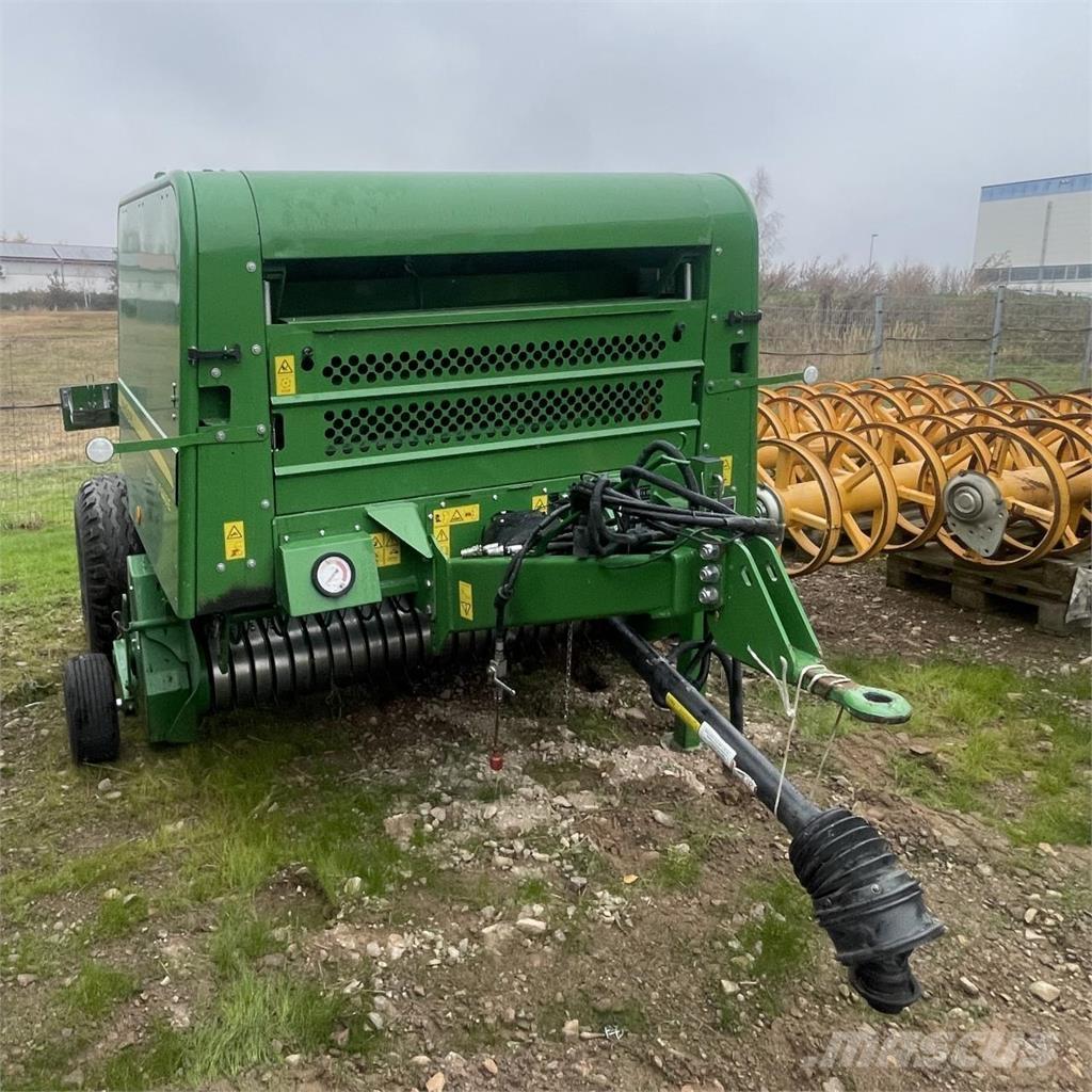 John Deere F 440 E Round balers