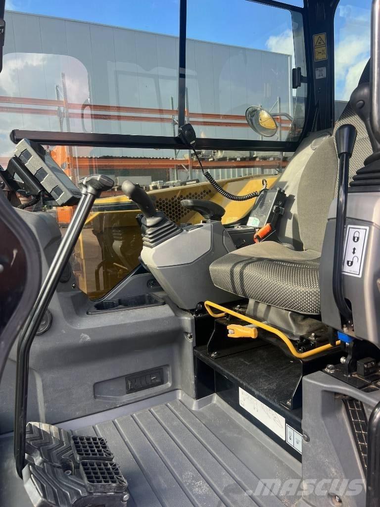 CAT 308 CR Midi excavators  7t - 12t