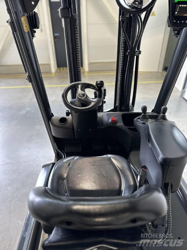Linde E16H Electric forklift trucks