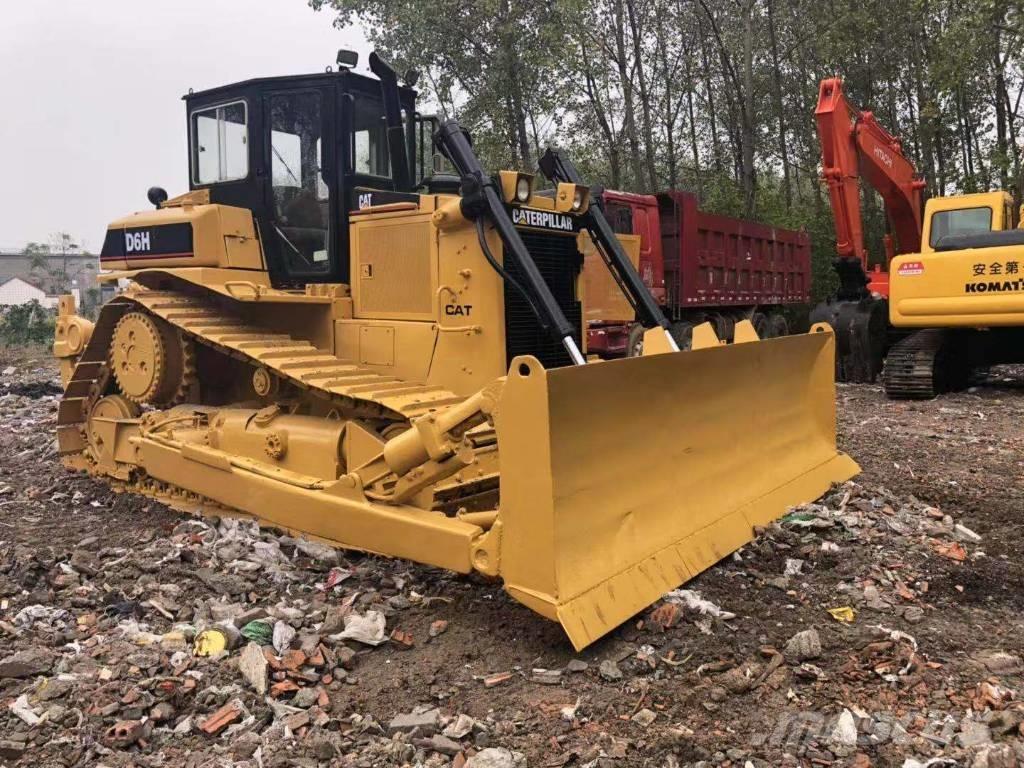 CAT D6H Crawler dozers