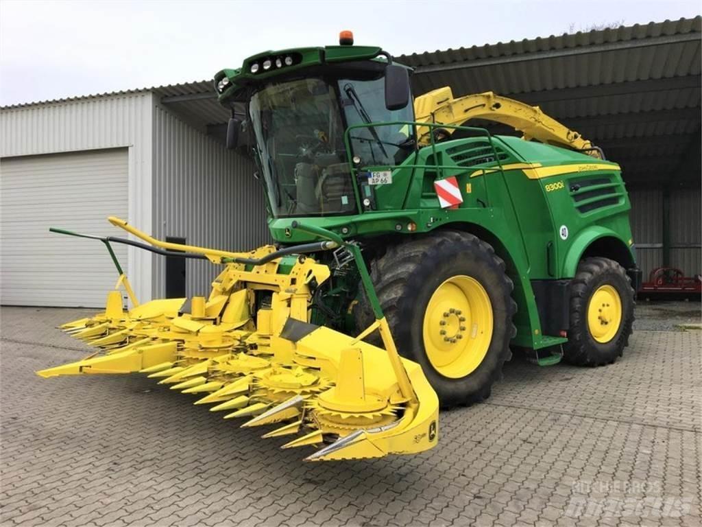 John Deere 8300i Self-propelled foragers