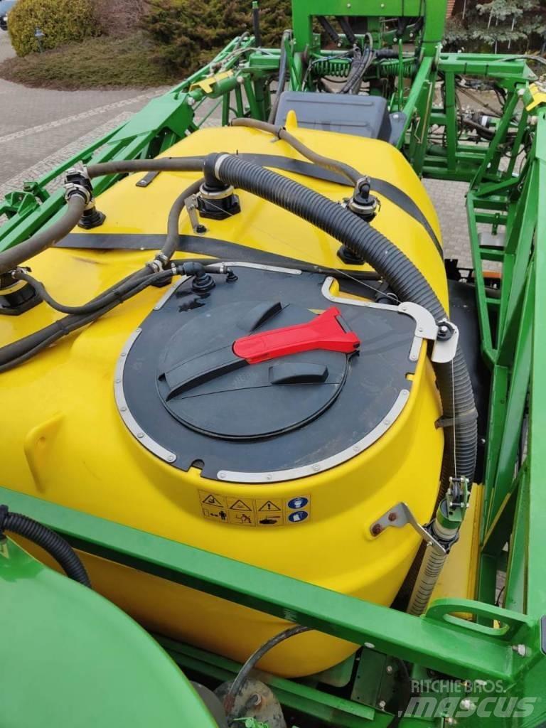John Deere R4040i Self-propelled sprayers