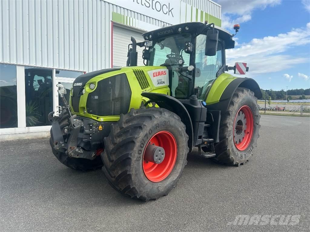 CLAAS Axion 870 Tractors