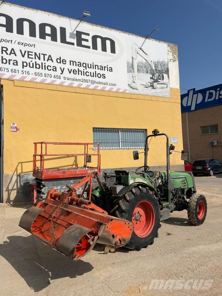 Fendt 208 S Tractors
