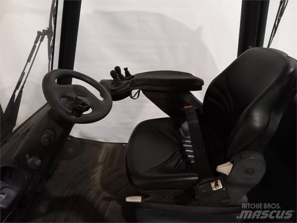 Linde H25D Diesel trucks