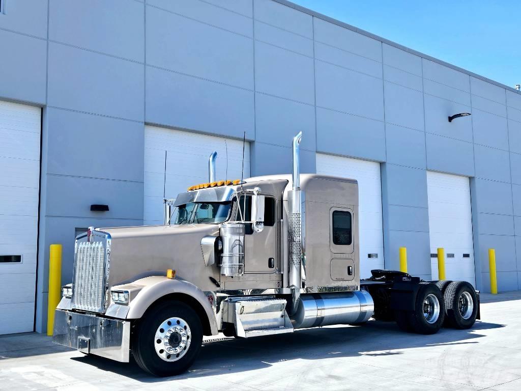 Kenworth W 900 Tractor Units