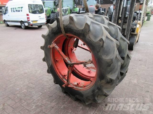 Goodyear 13.6/36 Tyres, wheels and rims