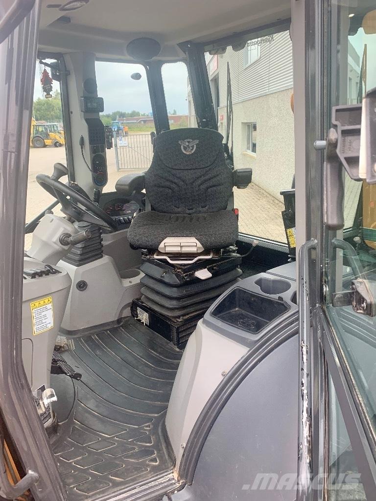 CASE 695 ST Backhoe loaders