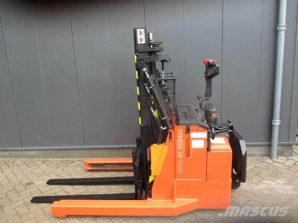 BT RWE 120 Reachstackers