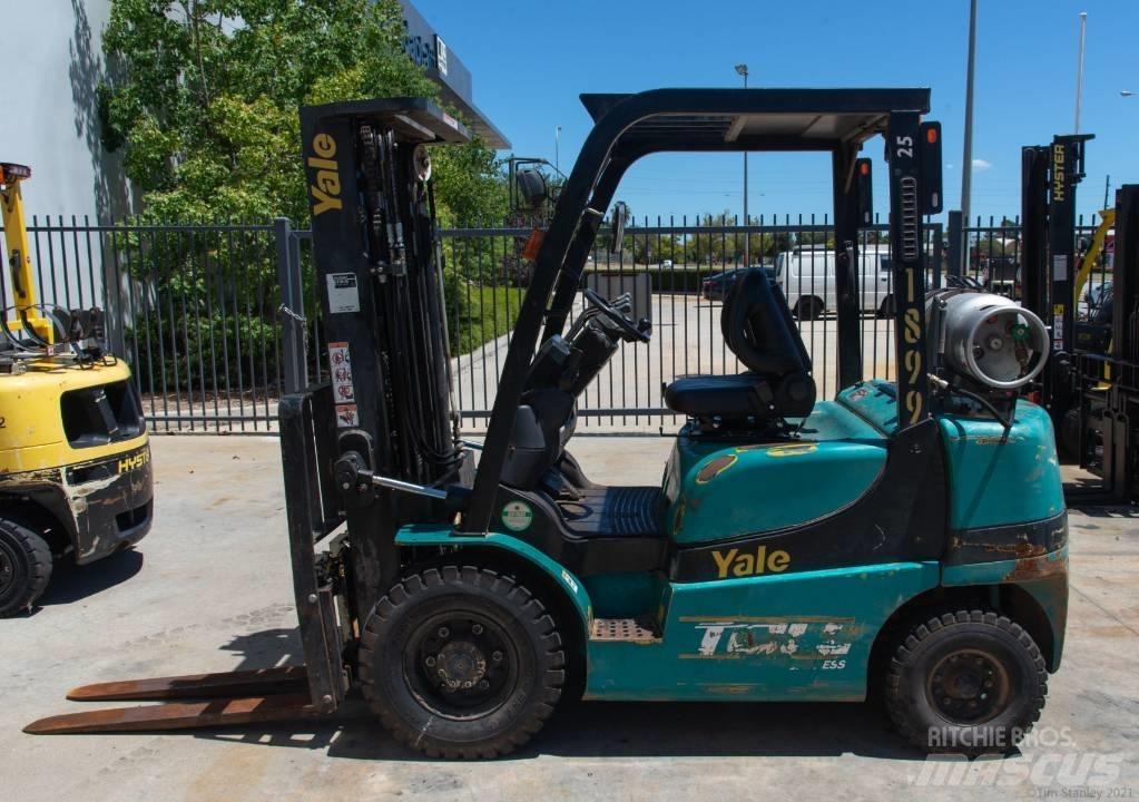 Yale GLP25RK LPG trucks