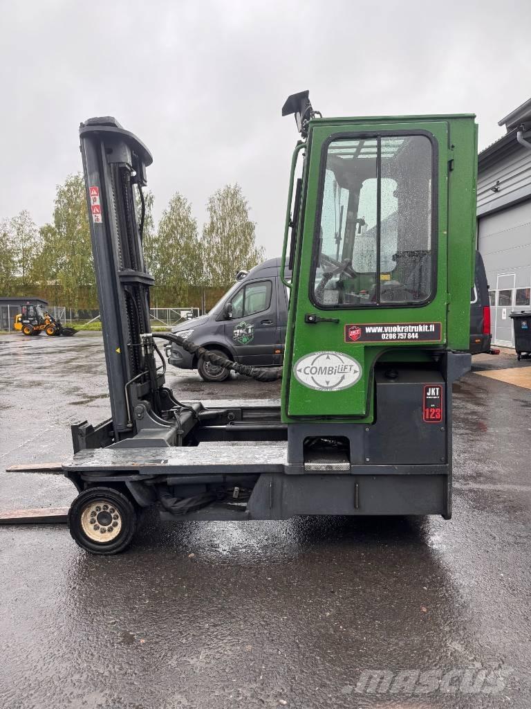 Combilift C 4000 4-way reach trucks