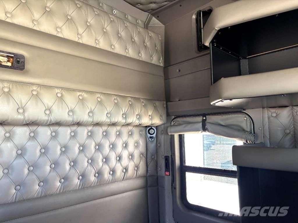 Kenworth W 900 Tractor Units