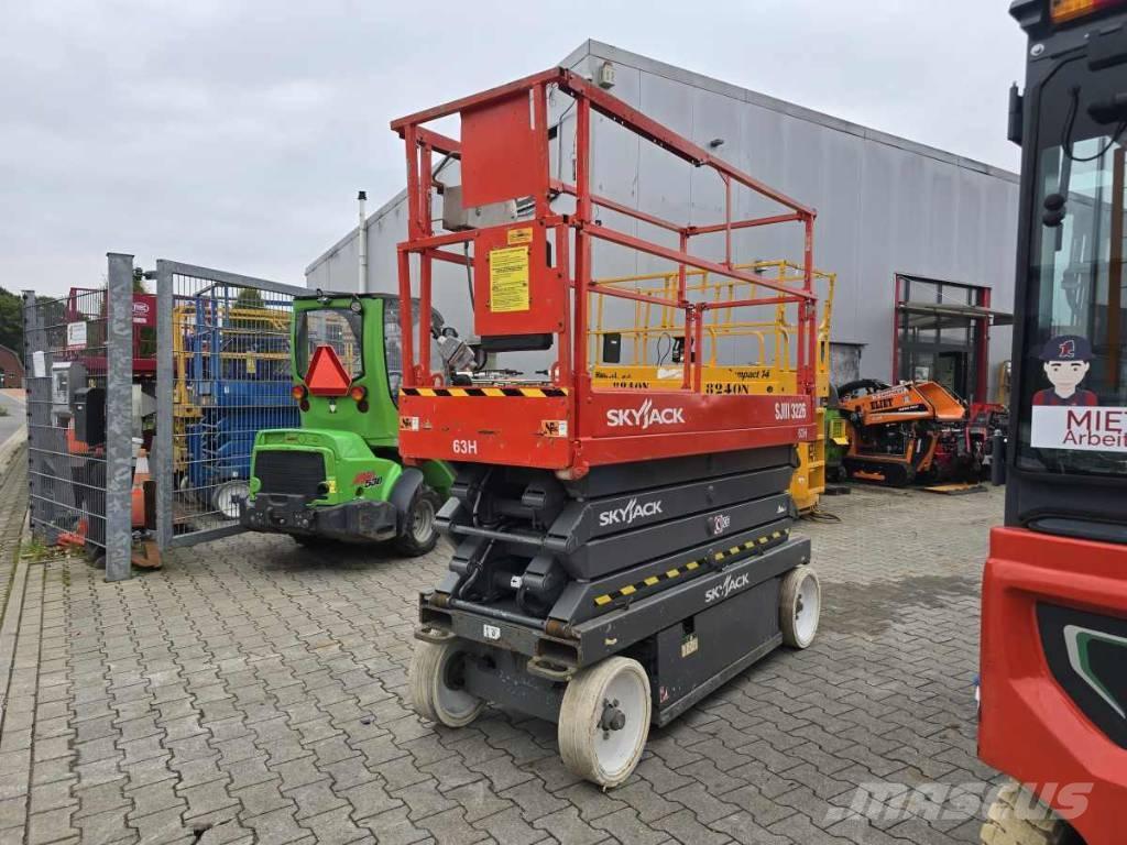 SkyJack SJ 3226 Scissor lifts