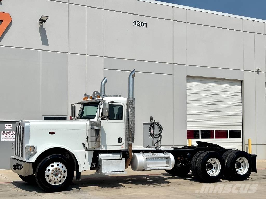 Peterbilt 389 Tractor Units