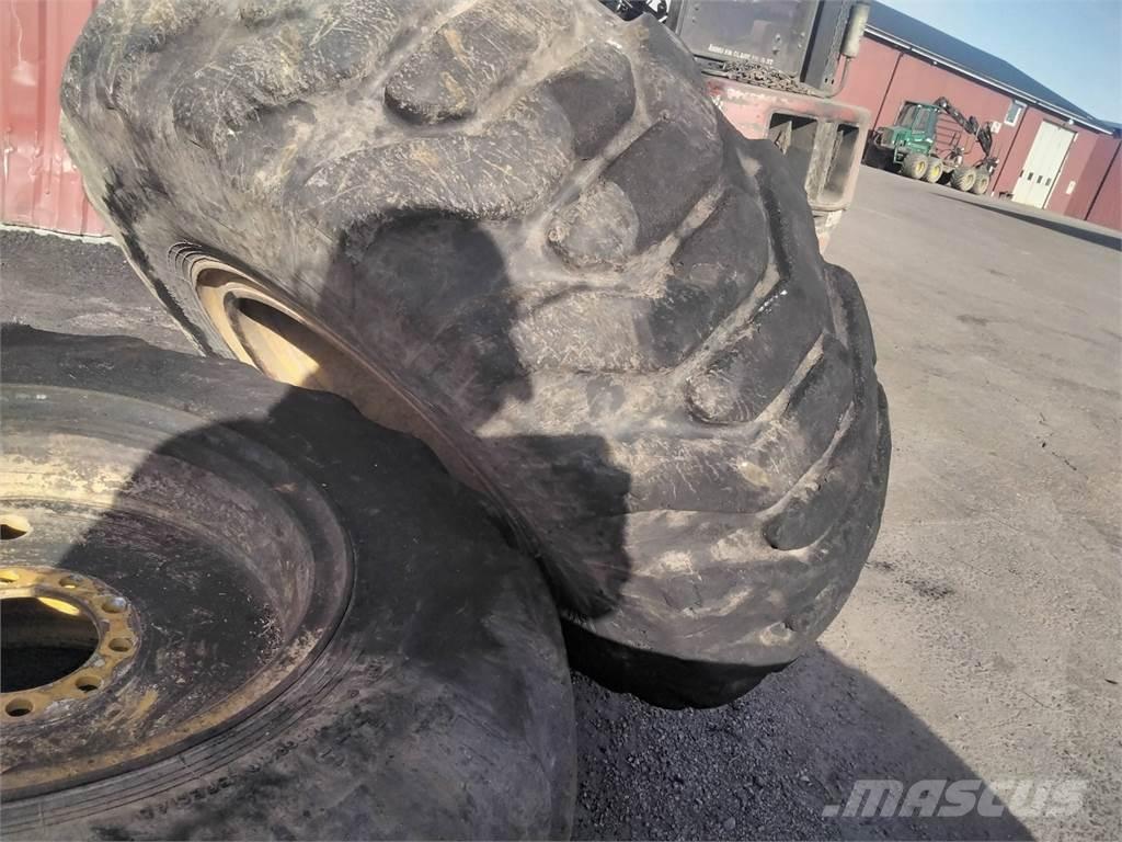 Nokian Els 17,5x25 Tyres, wheels and rims