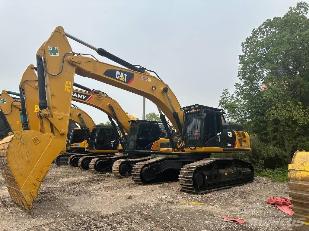 Hyundai 340 Crawler excavators