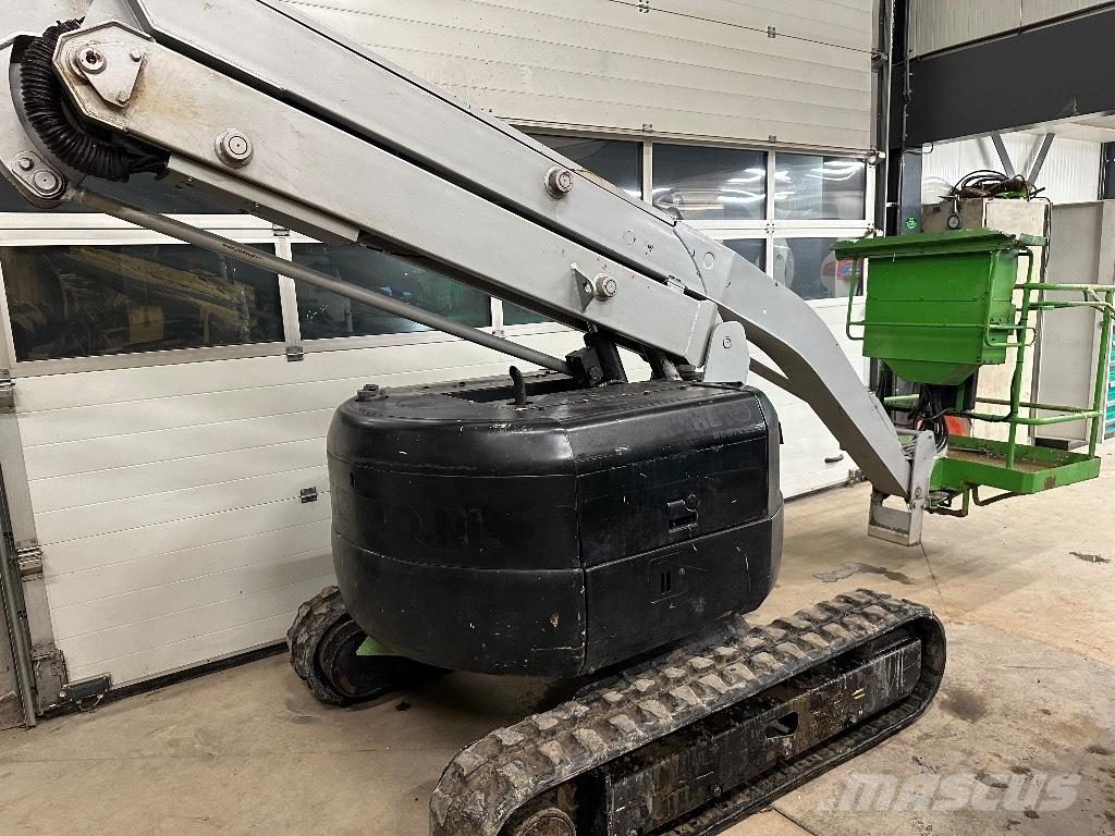 Hitachi HX 64 B Telescopic boom lifts