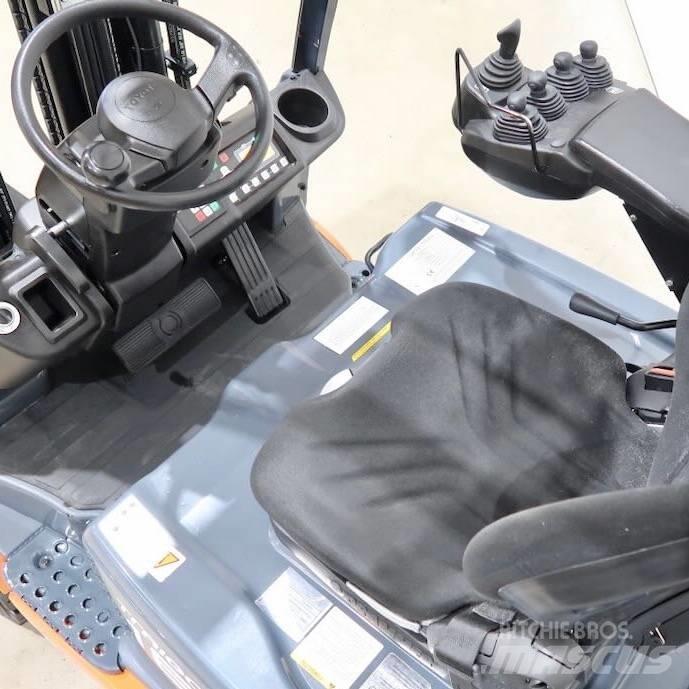 Toyota 8FBE16T Electric forklift trucks