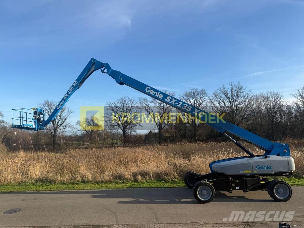 Genie SX 135 XC Telescopic boom lifts