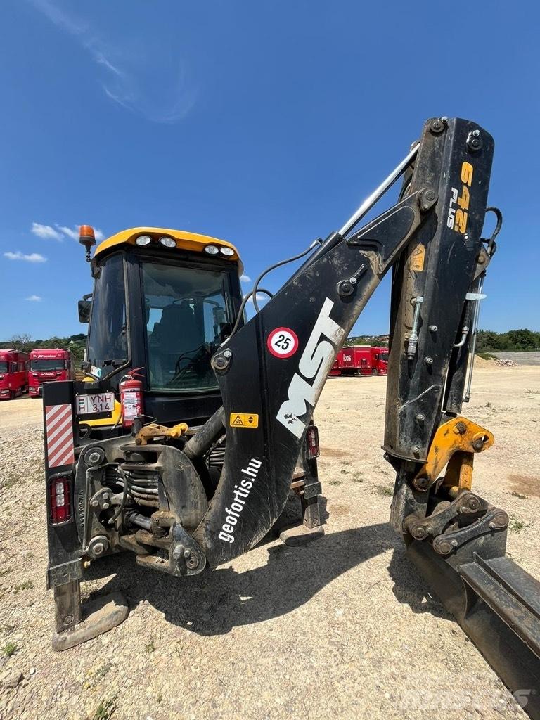 MST 642 Backhoe loaders