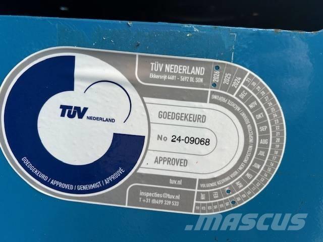 Genie GS 2669 RT Scissor lifts