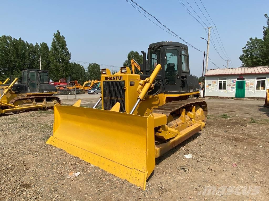 Shantui SD 16 Crawler dozers